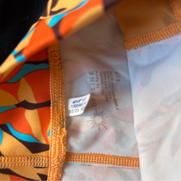 Colorful Patterned Shorts - Picture 3 of 3